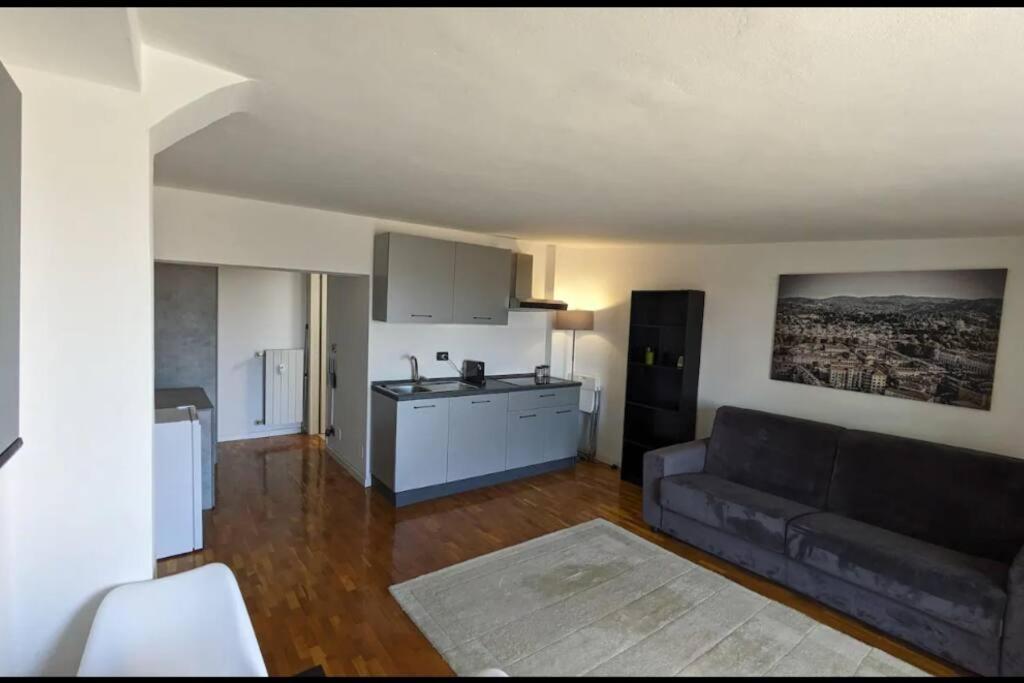 Amazing Apartment With View Near Metro Turin Ngoại thất bức ảnh